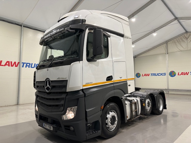 Mercedes Actros 2545 6×2 Midlift Tractor Unit