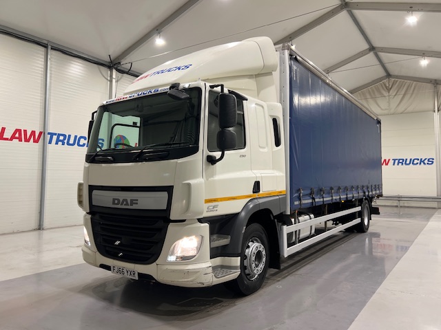 DAF CF 250 4×2 Sleeper Cab Curtainsider