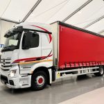 Mercedes Actros 1824 4×2 Sleeper Cab Curtainsider - thumbnail