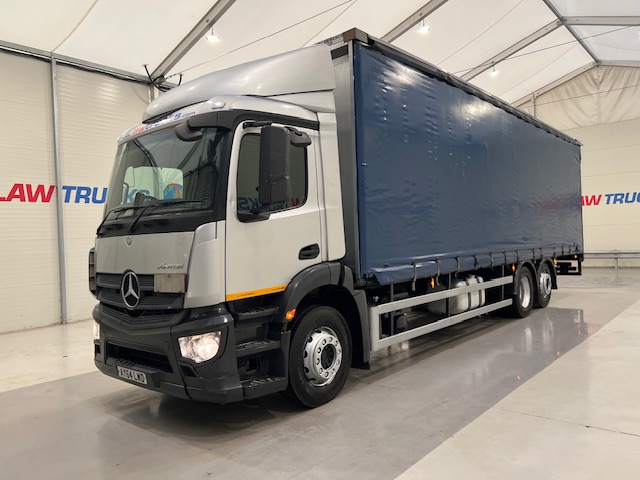 Mercedes Actros 2530 6×2 Day Cab Curtainsider
