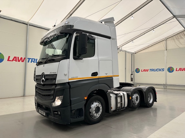 Mercedes Actros 2545 6×2 Midlift Tractor Unit