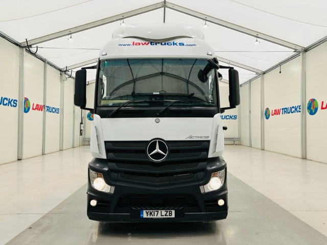 Mercedes Actros 2543 6×2 Midlift Tractor Unit