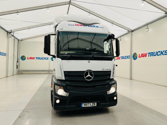 Mercedes Actros 2543 6×2 Midlift Tractor Unit