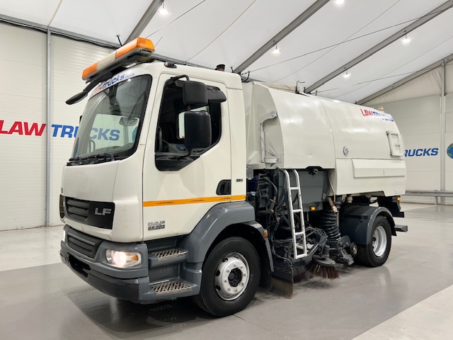 DAF LF55 220 4×2 Day Cab Road Sweeper