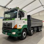 Hino 3241 700 8×4 Sleeper Cab Steel Tipper - thumbnail