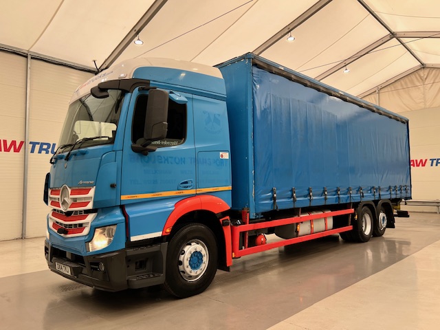 Mercedes Actros 2530 Rear Lift Sleeper Cab Curtainsider
