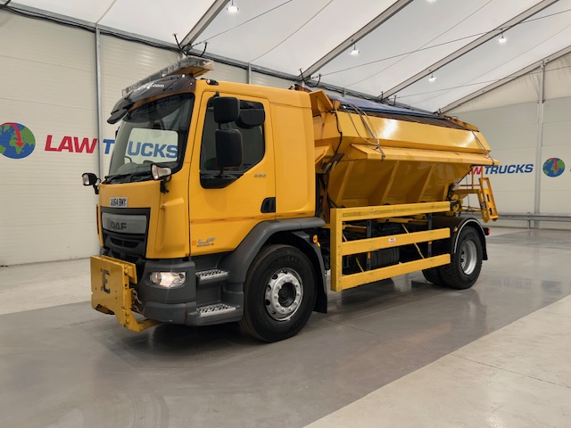 DAF LF 250 4×2 Sleeper Cab Gritter