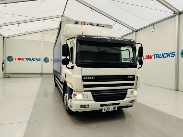 DAF CF65 250 Sleeper Cab Curtainsider
