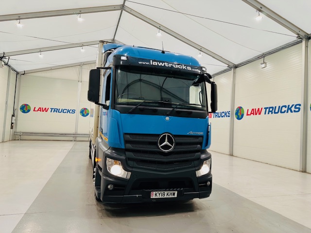 Mercedes Actros 1830 Sleeper Curtainsider Box Van