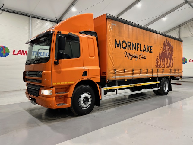 DAF CF65 220 Sleeper Cab Curtainsider