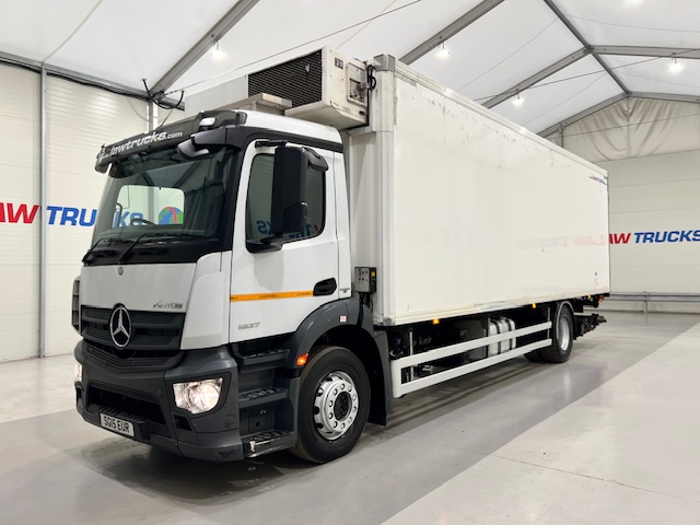 Mercedes Antos 1827 Day Cab Fridge Box