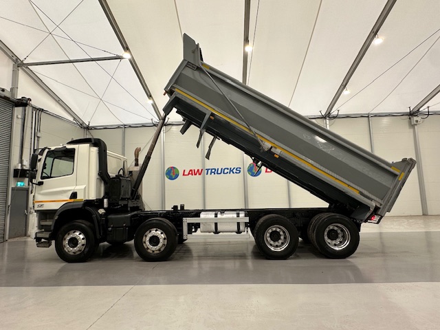 DAF CF 400 8×4 Day Cab Steel Tipper