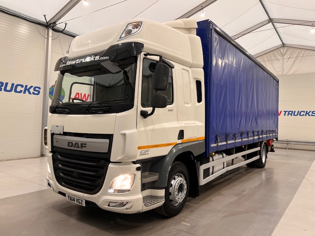 DAF CF 250 Sleeper Cab Curtainsider