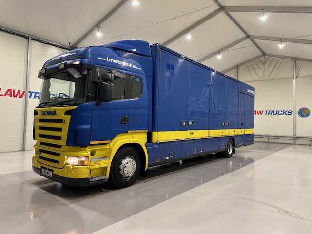 Scania R270 4×2 Sleeper Cab Box Van Manual