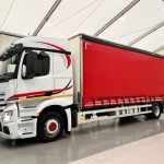 Mercedes Actros 1824 4×2 Sleeper Cab Curtainsider - thumbnail