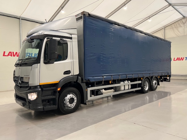 Mercedes Actros 2530 6×2 Day Cab Curtainsider