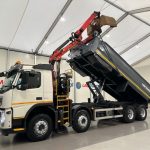 Volvo FM 370 8×4 Steel Tipper Grab - thumbnail