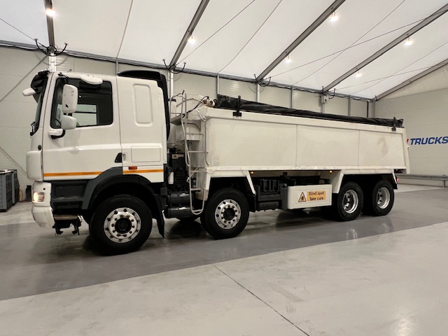 DAF CF85 360 8×4 Sleeper Cab Tipper Manual