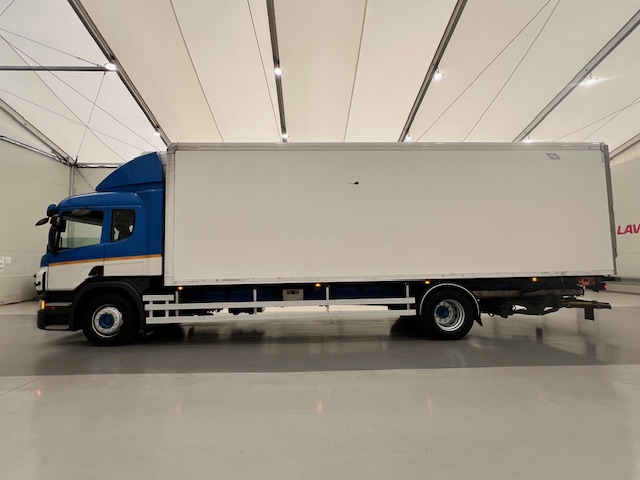 Scania P250 4×2 Sleeper Cab Fridge Box