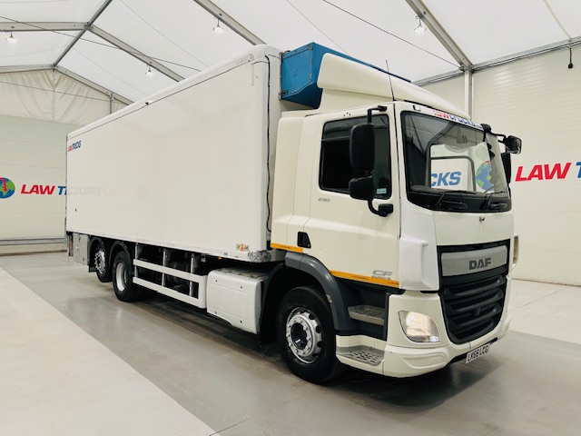DAF CF 290 6×2 Rear Steer Fridge Box