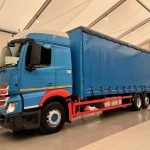 Mercedes Actros 2530 Rear Lift Sleeper Cab Curtainsider - thumbnail