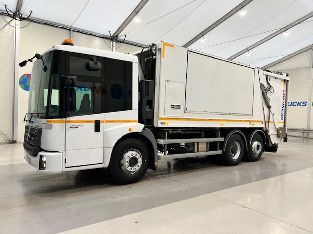 Mercedes Econic 2630 6×2 Refuse Bin Lorry