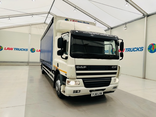 DAF CF65 250 Sleeper Cab Curtainsider