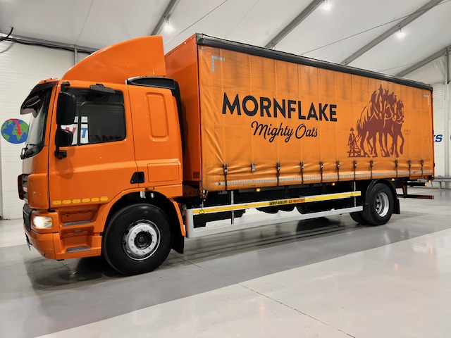 DAF CF65 220 Sleeper Cab Curtainsider