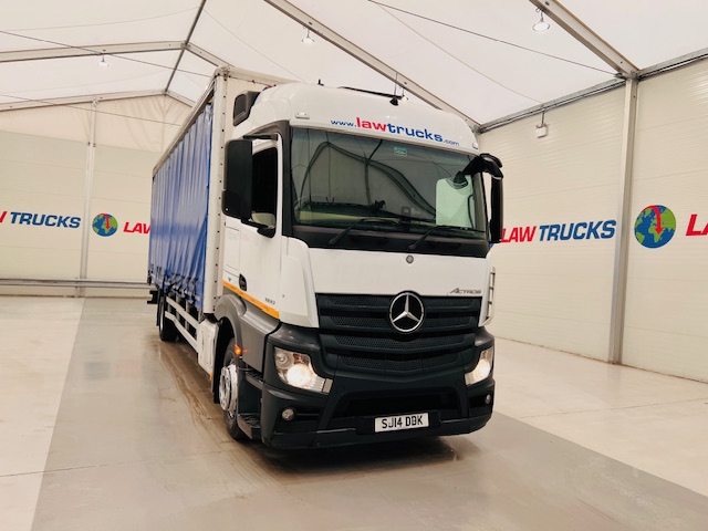 Mercedes Actros 1830 Sleeper Cab Curtainsider