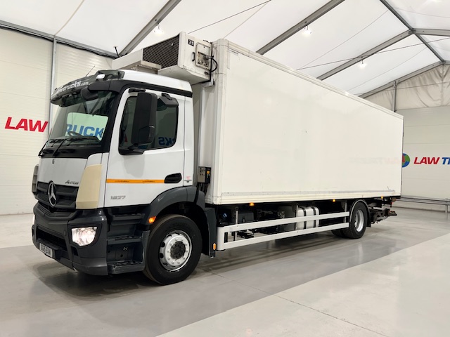 Mercedes Antos 1827 Day Cab Fridge Box