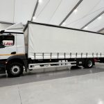 Mercedes Actros 1824 Day Cab Curtainsider - thumbnail