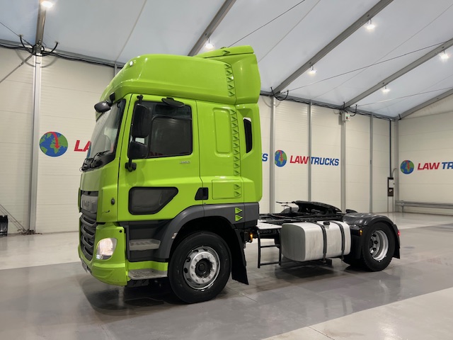 DAF CF 450 4×2 Sleeper Cab Tractor Unit