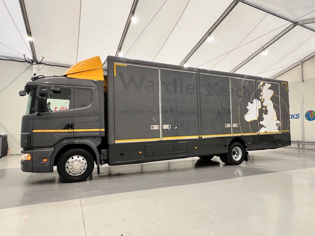 Scania R94 220 4×2 Sleeper Cab Box Van Manual