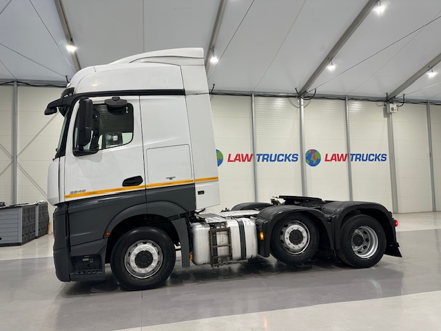 Mercedes Actros 2545 6×2 Midlift Tractor Unit