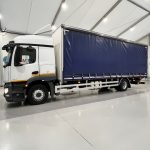 Mercedes Actros 1824 Sleeper Cab Curtainsider - thumbnail