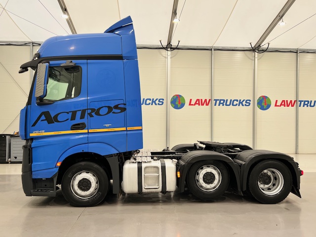 Mercedes Actros 2545 6×2 Midlift Tractor Unit