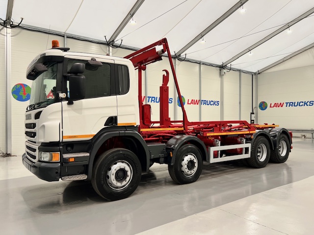 Scania P370 8×4 Rest Cab Hookloader Manual