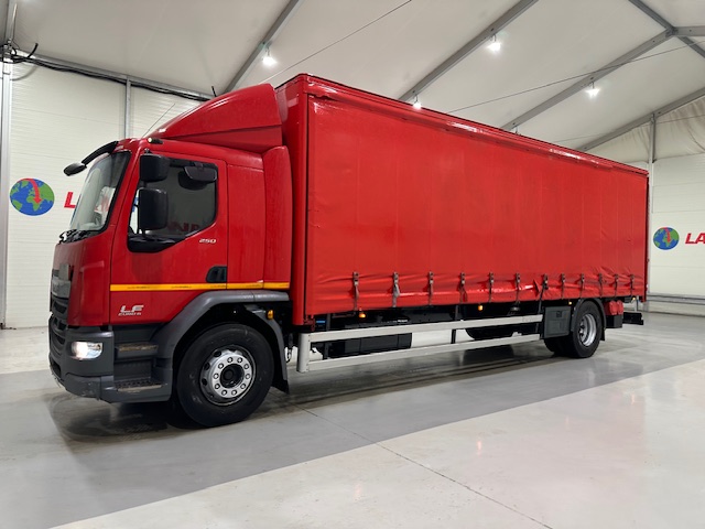 DAF LF 250 Sleeper Cab Curtainsider