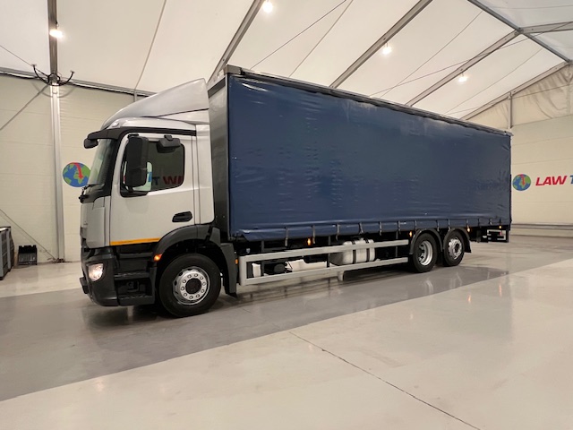 Mercedes Actros 2530 6×2 Day Cab Curtainsider