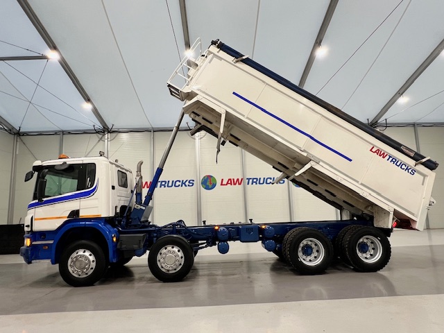 Scania P410 8×4 Rest Cab Tipper Manual