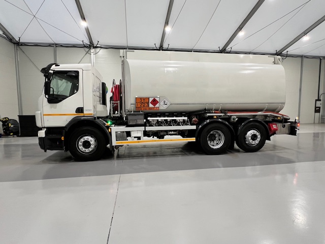 Volvo FE 300 6×2 20000 Litre Fuel Tanker
