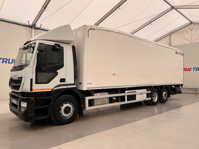 Iveco Stralis 310 AT 6×2 Box Van