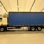 DAF CF 330 6×2 Rear Lift Sleeper Cab Curtainsider - thumbnail