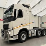 Volvo FH 460 Euro 5 6×2 Tractor Unit Safari Edition - thumbnail