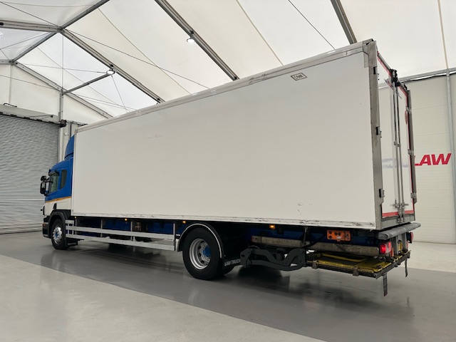 Scania P250 4×2 Sleeper Cab Fridge Box