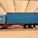 Mercedes Actros 2530 Rear Lift Sleeper Cab Curtainsider - thumbnail