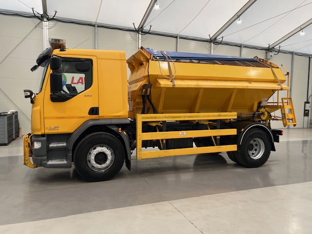 DAF LF 250 4×2 Sleeper Cab Gritter