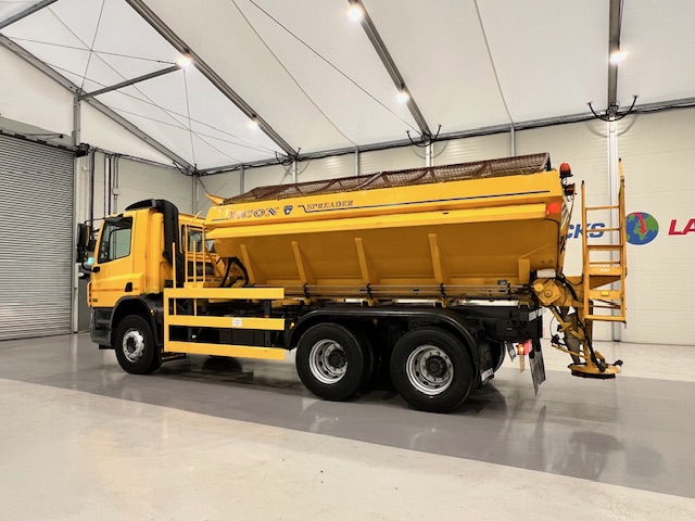 DAF CF75 310 6×4 Day Cab Gritter