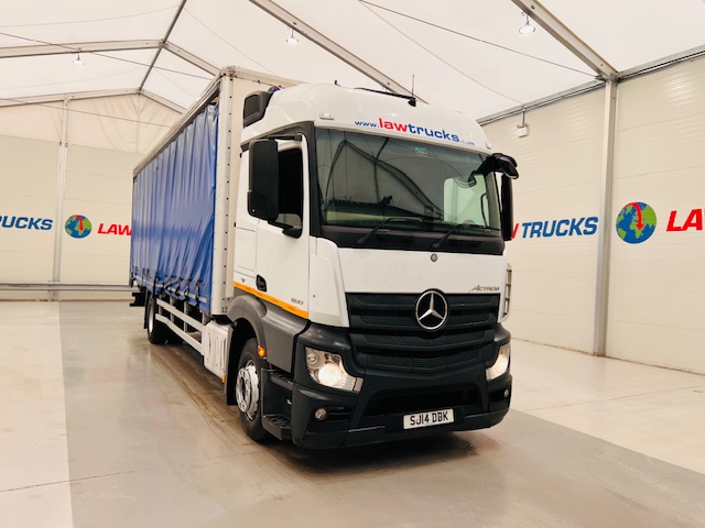 Mercedes Actros 1830 Sleeper Cab Curtainsider