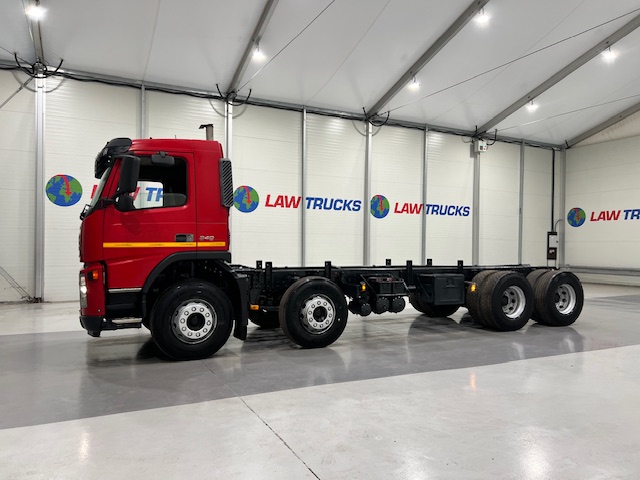 Volvo FM12 340 8×4 Day Cab Chassis Cab